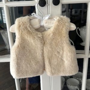 HM 12-18 month faux fur vest